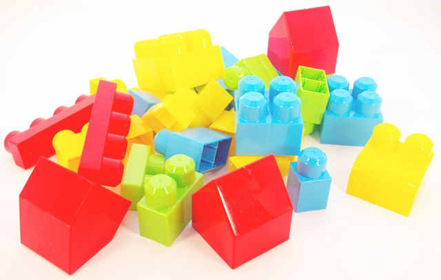  Mega Bloks -        